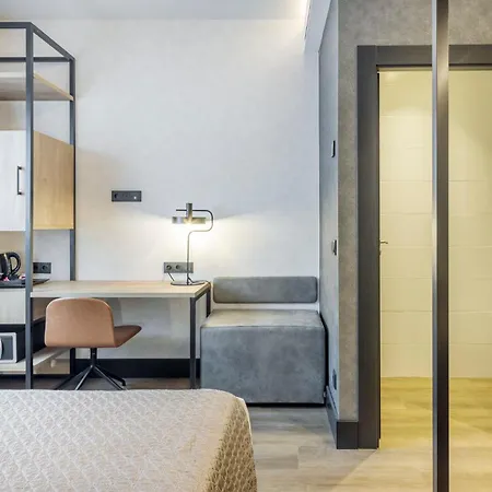 Отель Ilunion San Mames 4*