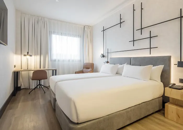 Hotel Ilunion San Mames 4*