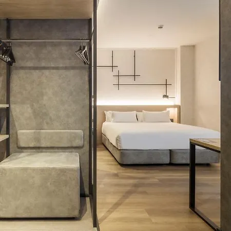 Hotel Ilunion San Mames 4*